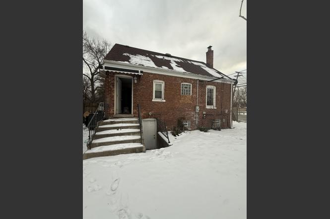 200 E 141st St