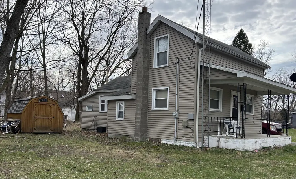 403 Walnut St