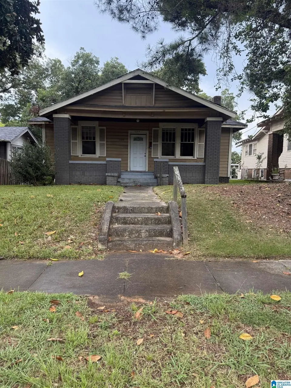 1109 8th Ave