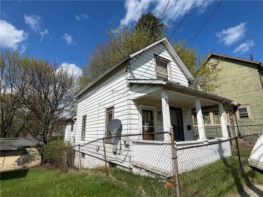 439 Malleable St