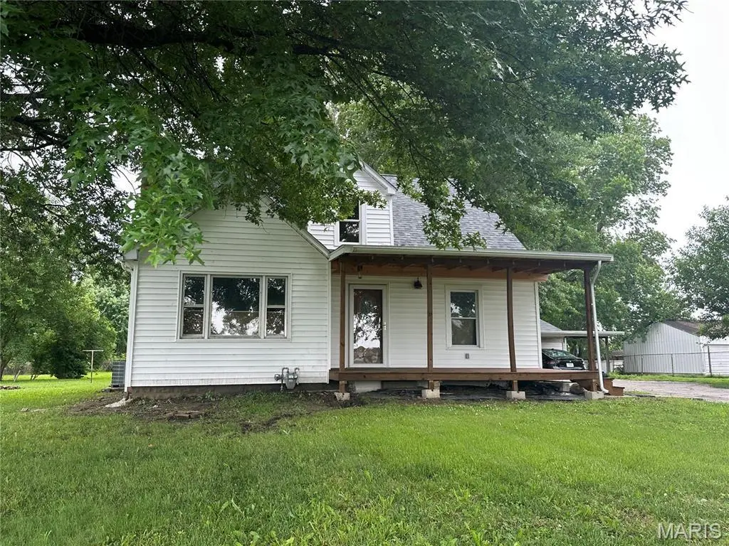 3520 Lake Dr
