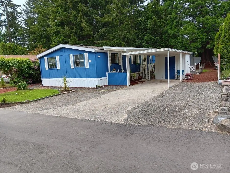 3060 NE Mcwilliams Rd #108