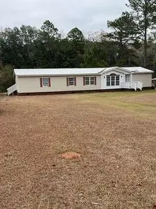 579 Shady Ln