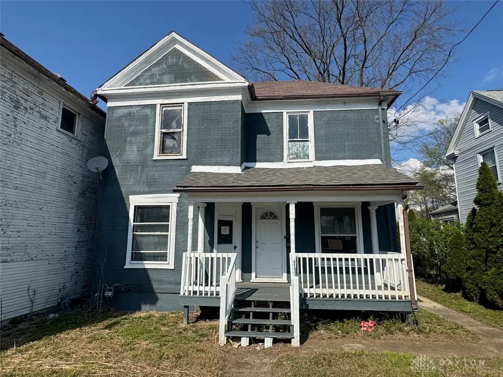 2100 Wayne Ave
