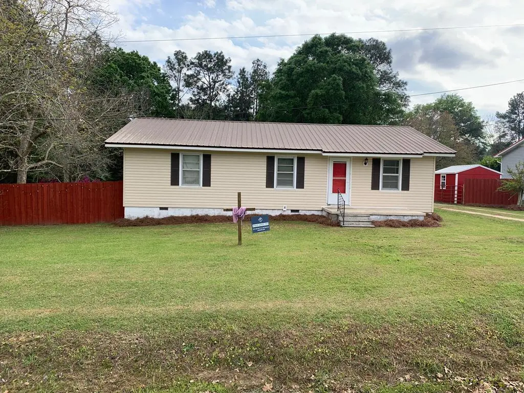 2066 E US Hwy 82