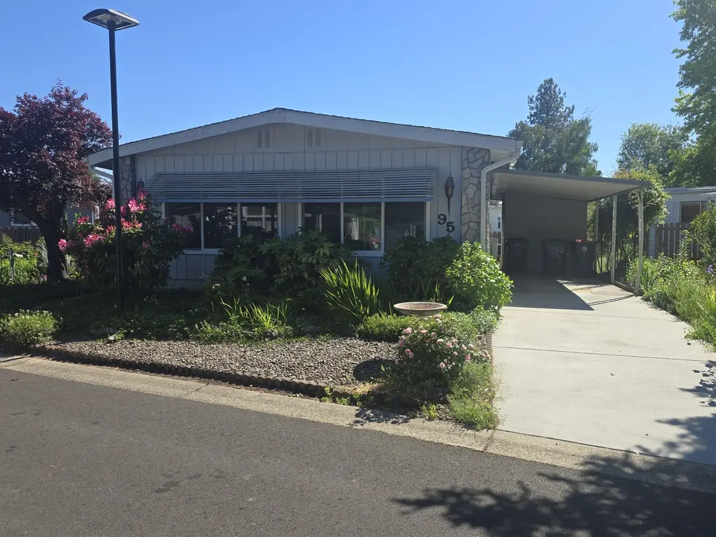3431 S Pacific Hwy Spc 95