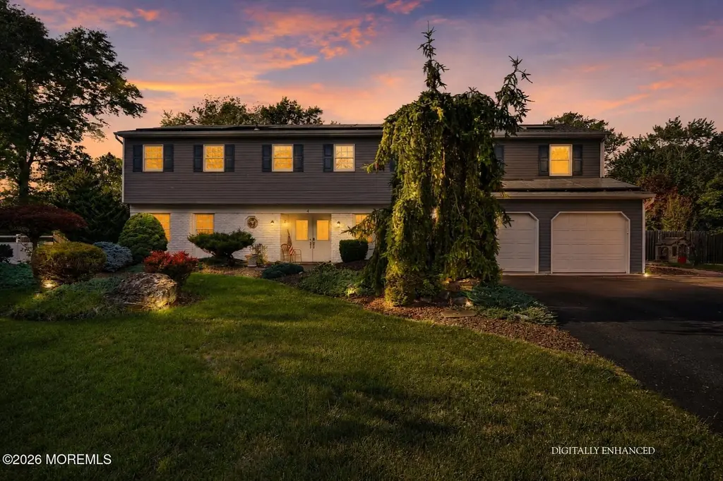 4 Canadian Woods Rd