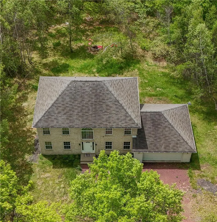 109 Colleen Dr