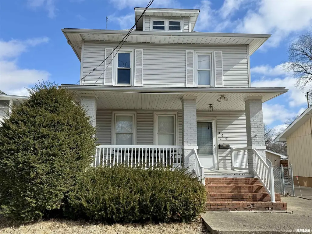 469 N 2nd Ave