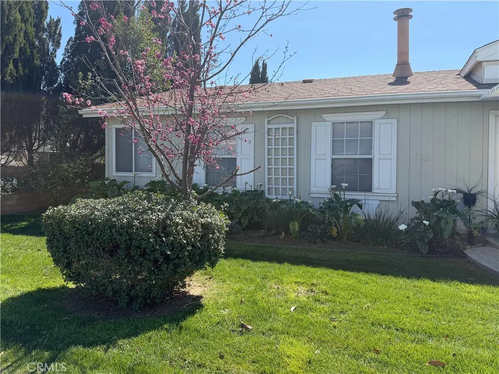 10961 Desert Lawn #242