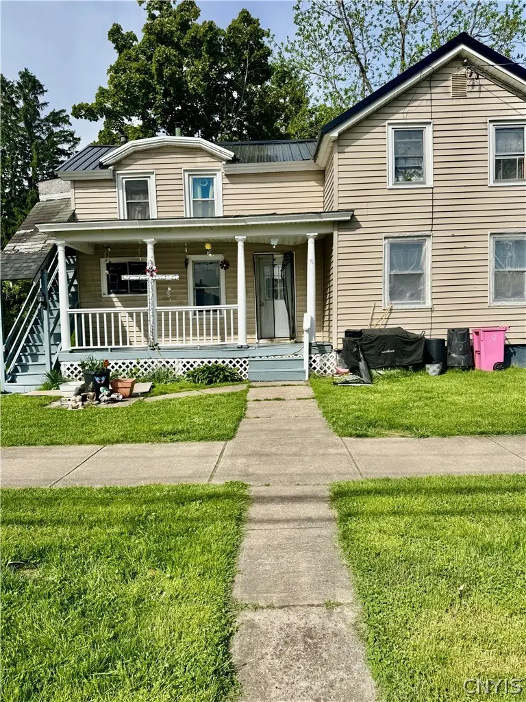 364 W 3rd St S