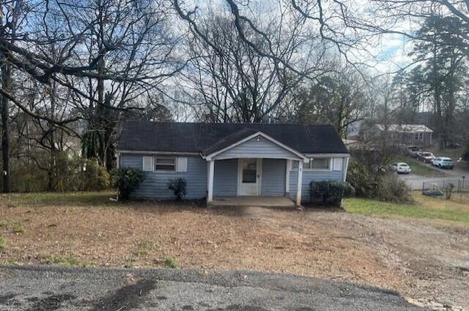 808 Sylvan Dr