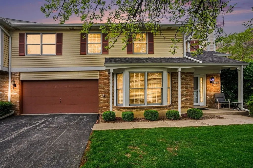 10021 Cambridge Ct