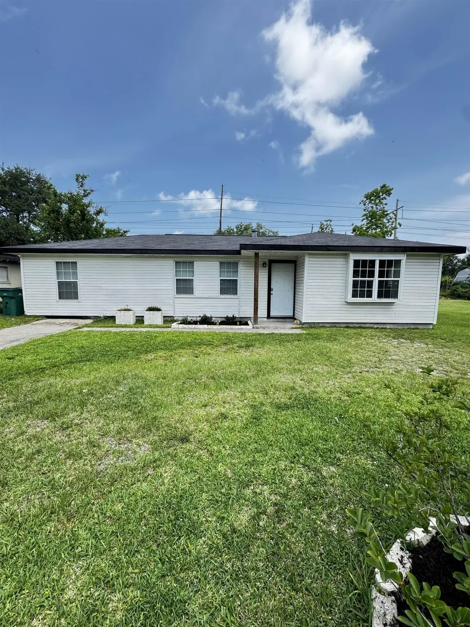 3750 Ridgemont Dr