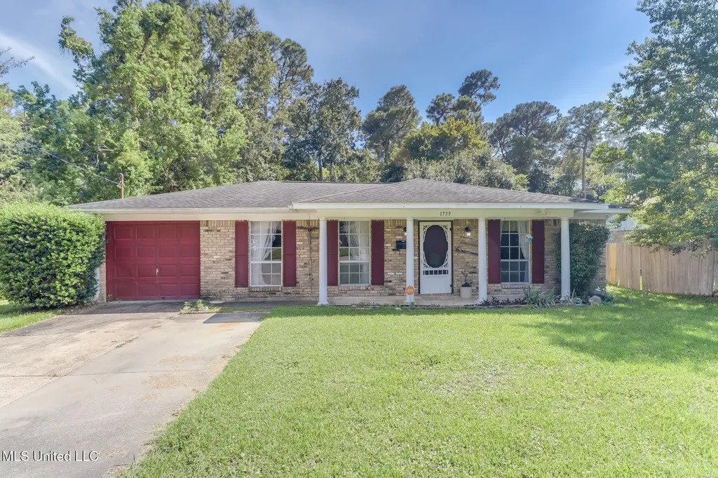 1739 Thomas Jefferson Dr