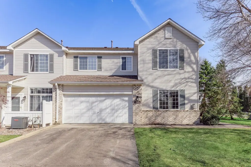 595 Tamarack Trl #1301