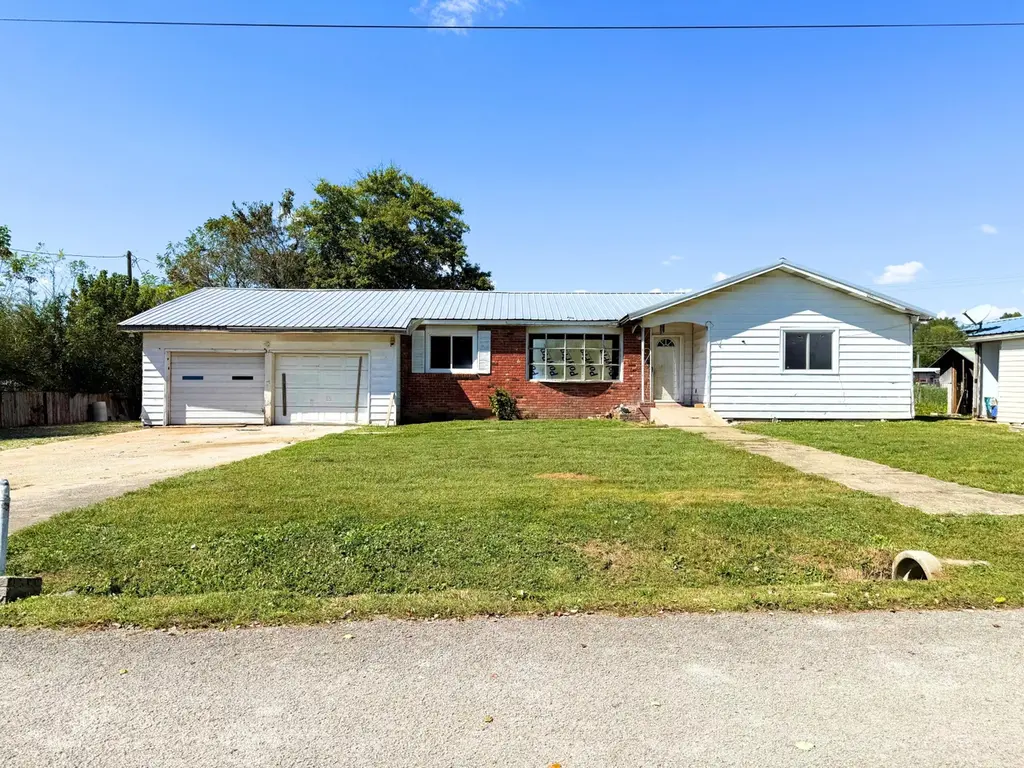 52 Drive Parker Ln Unit A, B, C