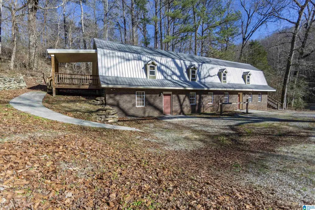 110 Clay Dr