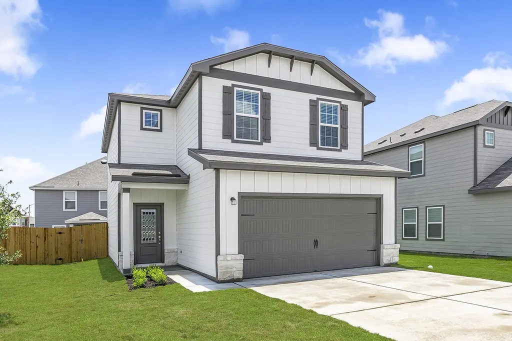 14500 Wahlbergs Way