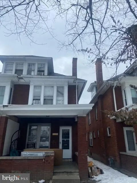 2012 Chestnut St