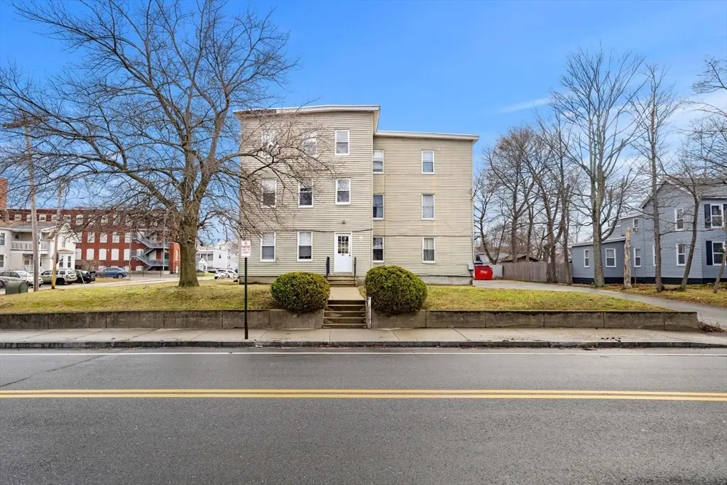 45 Laurel St