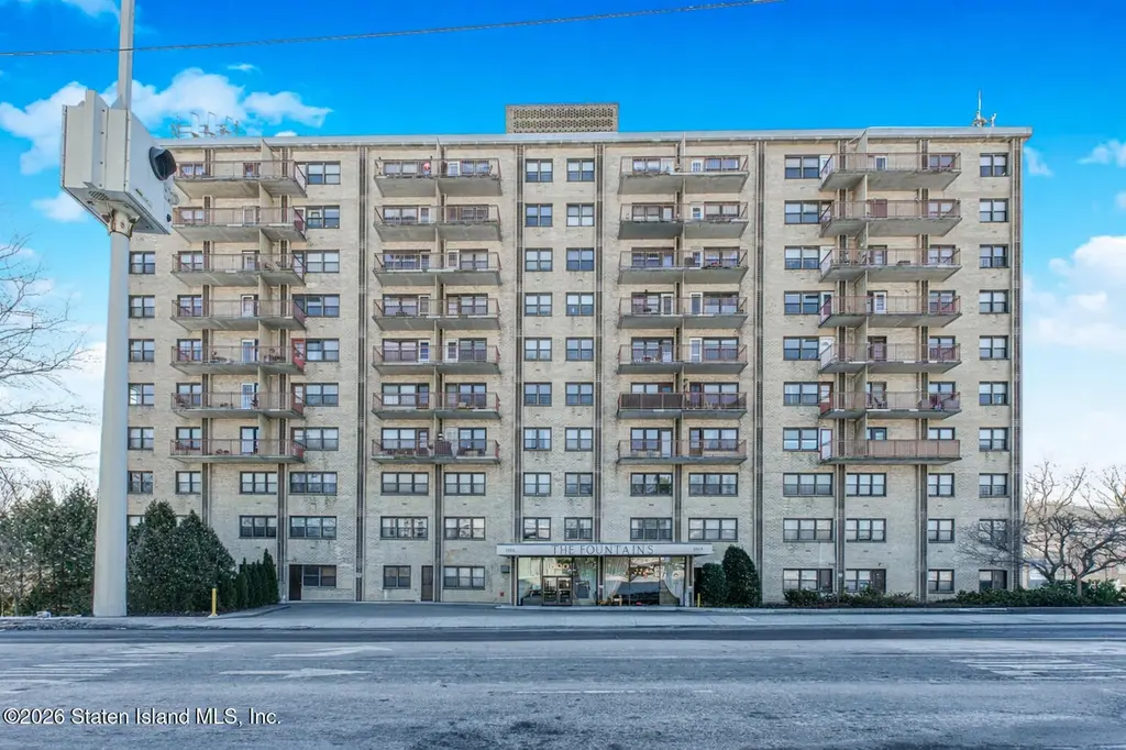 1000 Clove Rd Unit 4o