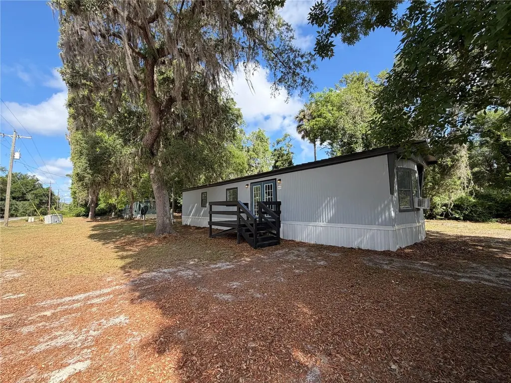 4605 NE 167th Pl