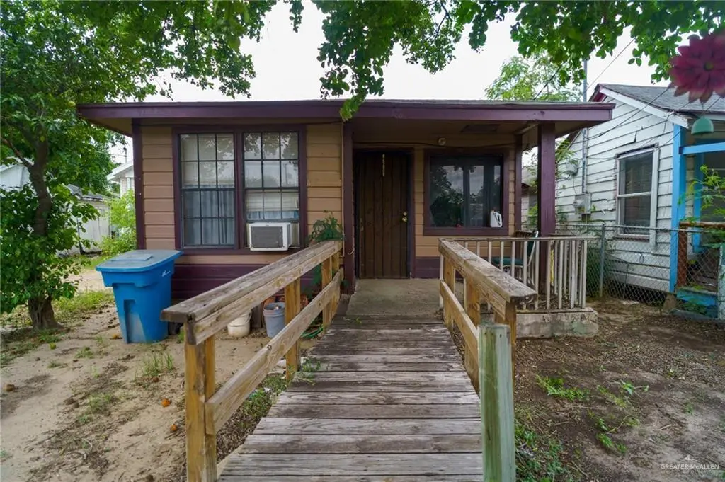 1204 S 14 1/2 St