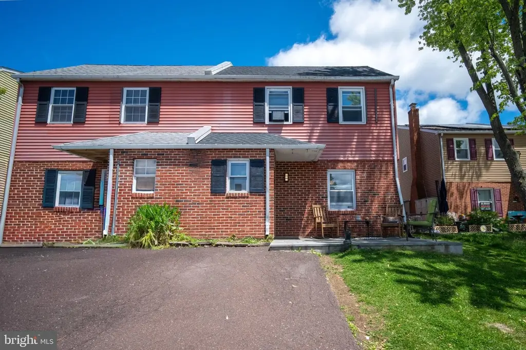 7 Naylor Ct