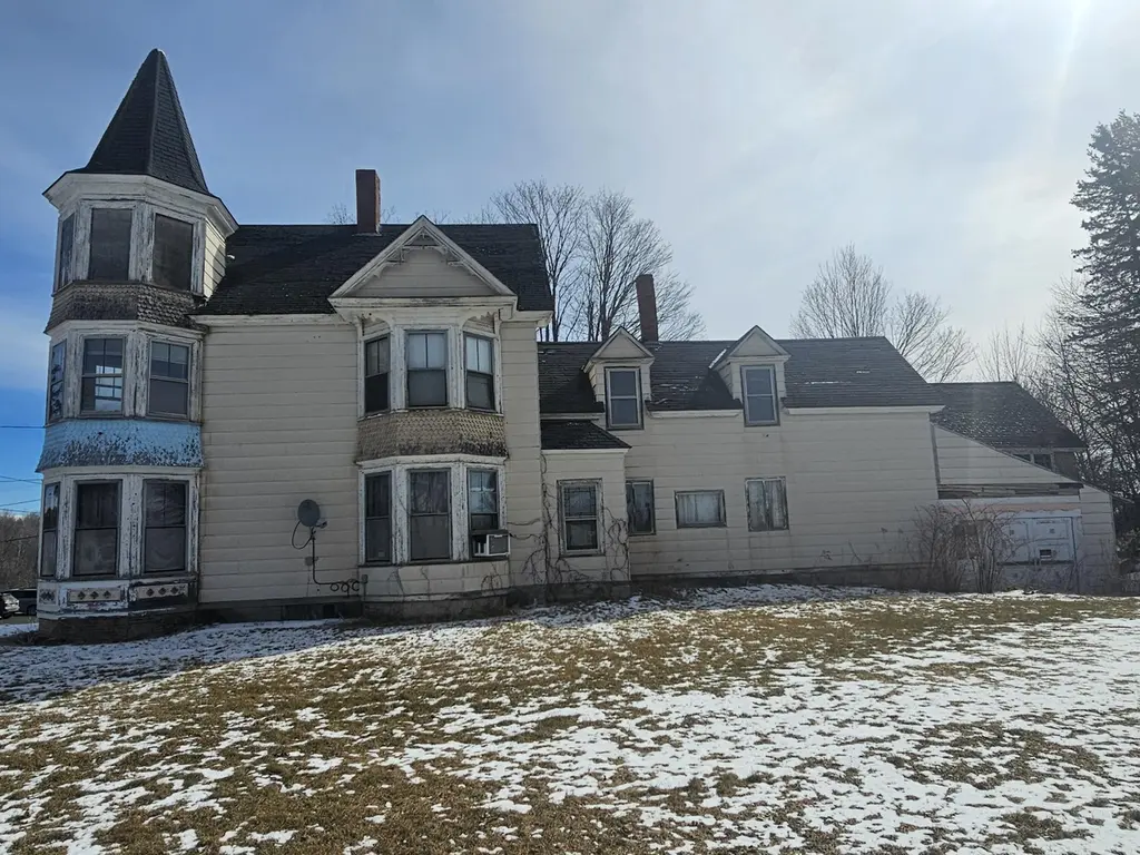 13 Founders St