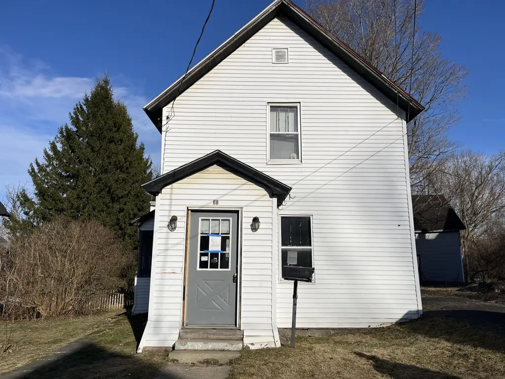 68 Academy St St