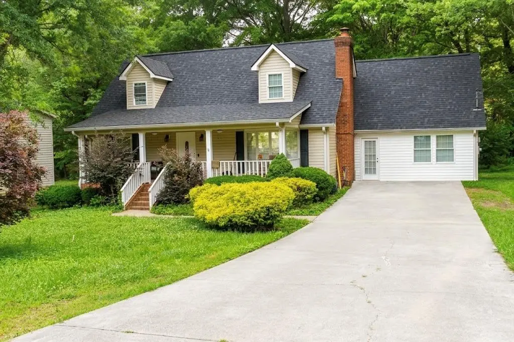 105 Pinewood Road Rd
