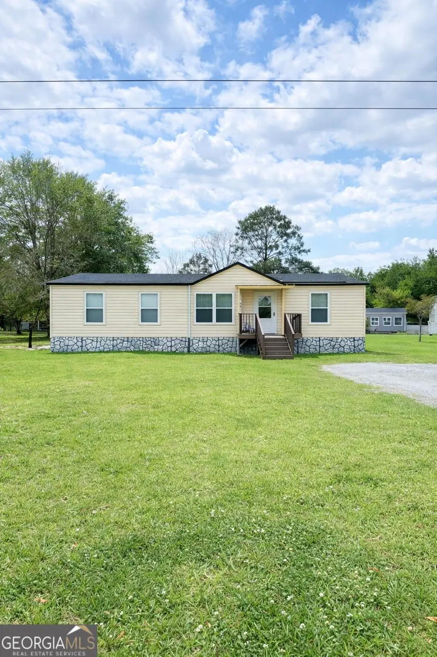 67 NE Wax Myrtle Way
