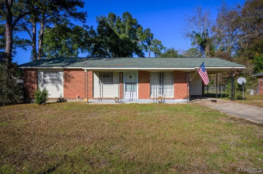 205 9th Ave