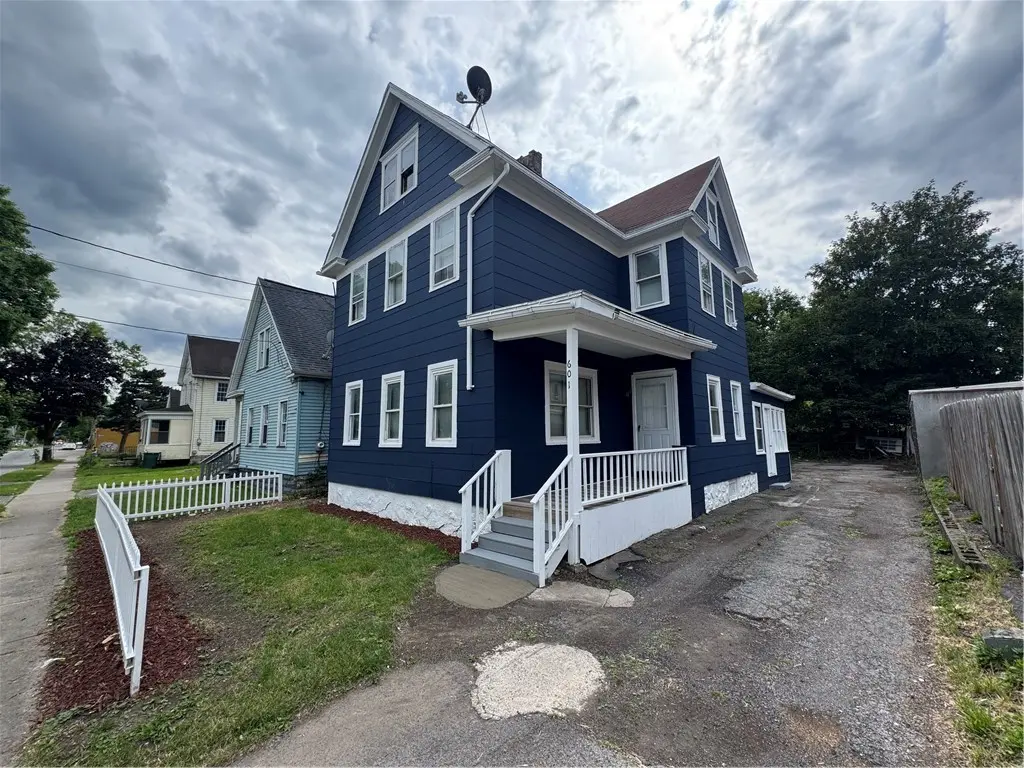 601 Child St