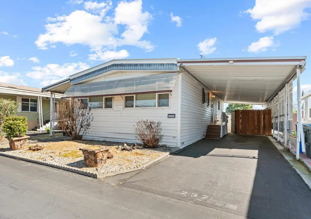 6703 Capital Cir #237