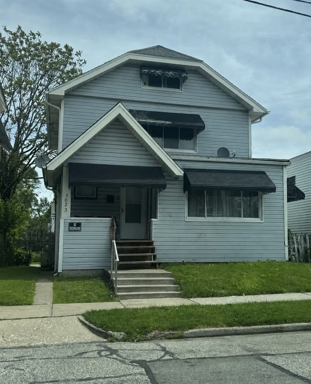 3023 French St