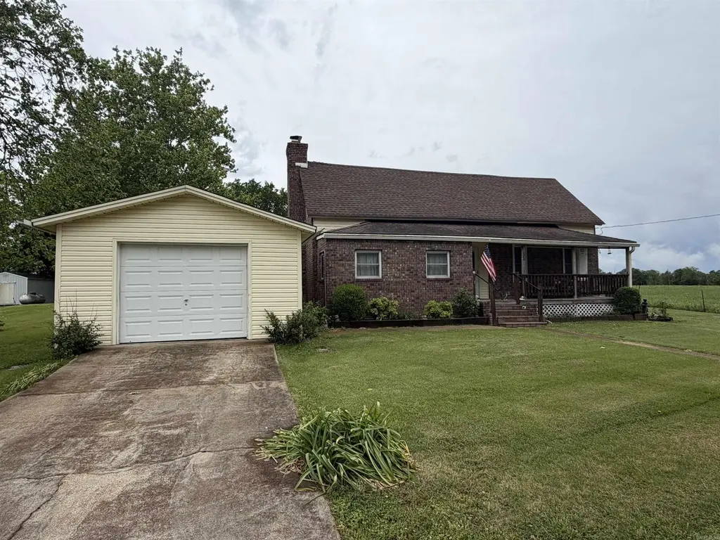 376 Highway 361