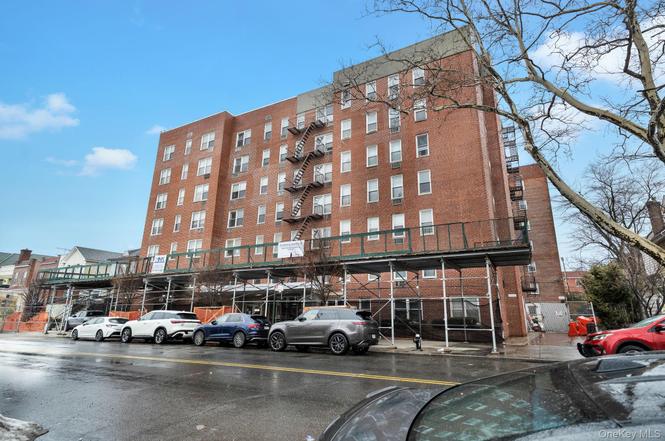 735 Avenue W Unit 6M