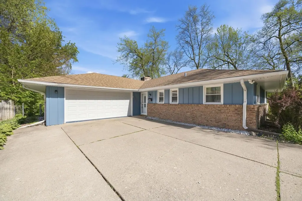 1311 Coolidge Pl