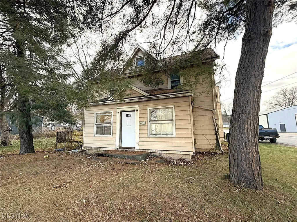 1015 N Cole Ave
