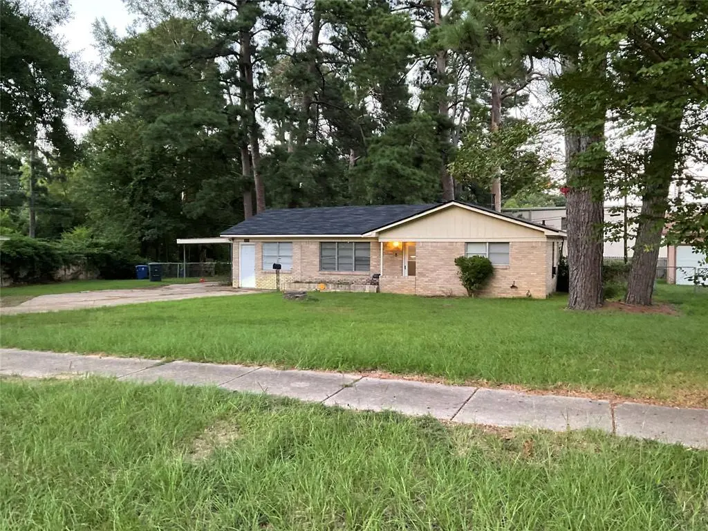 9159 Southwood Dr