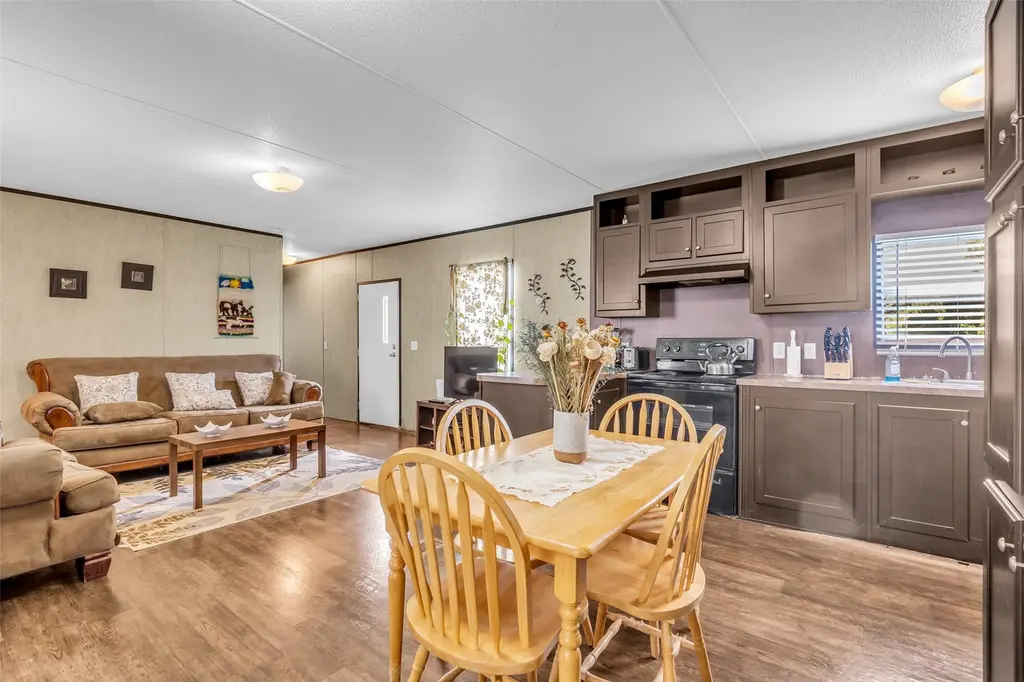 335 County Road 340