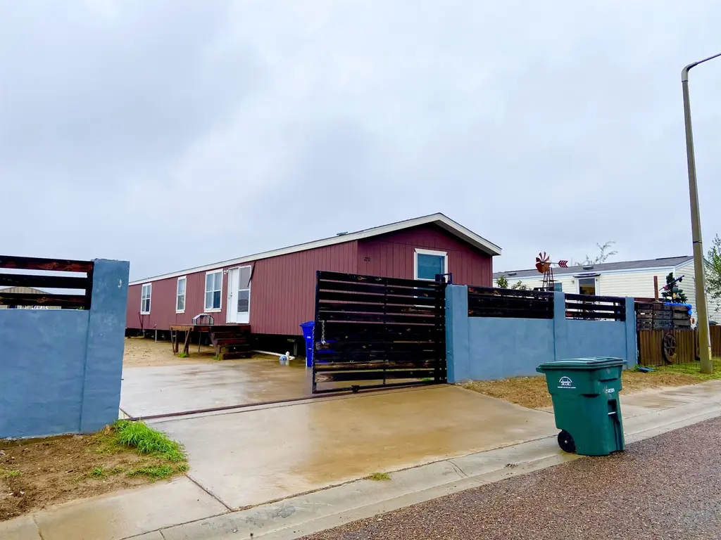 2711 Slowriver Ct