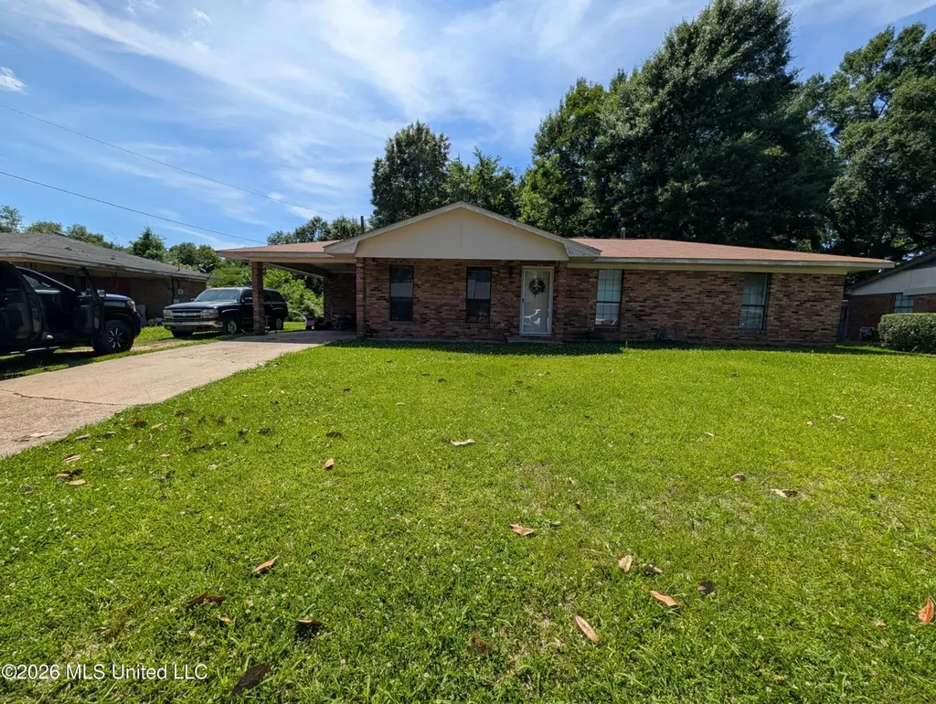 1016 Lotus Dr