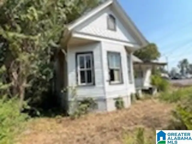 409 E Jeff Davis Ave E