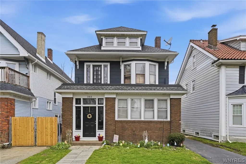 102 Rutland St