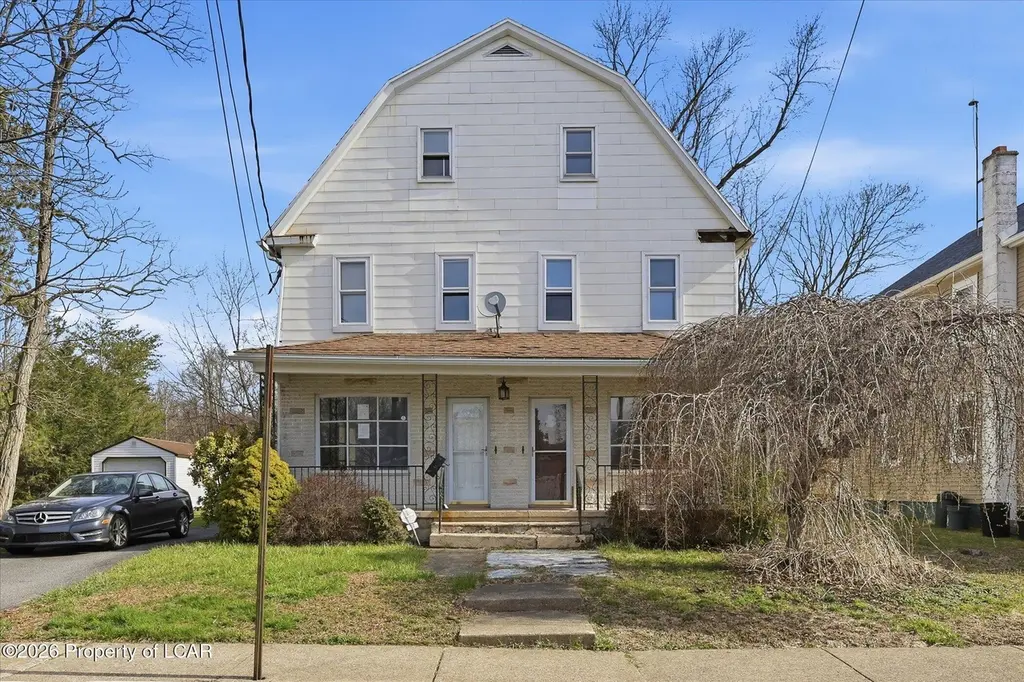 14 Pelza St