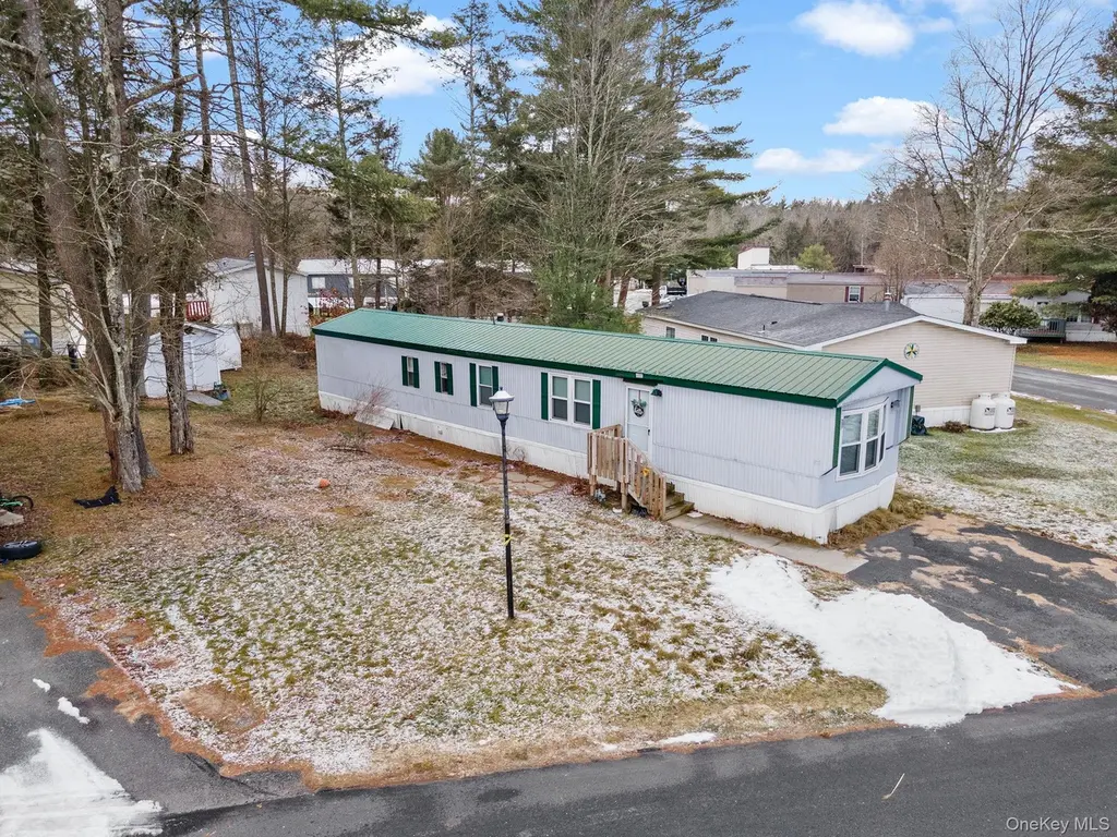 25 Pansy Ln