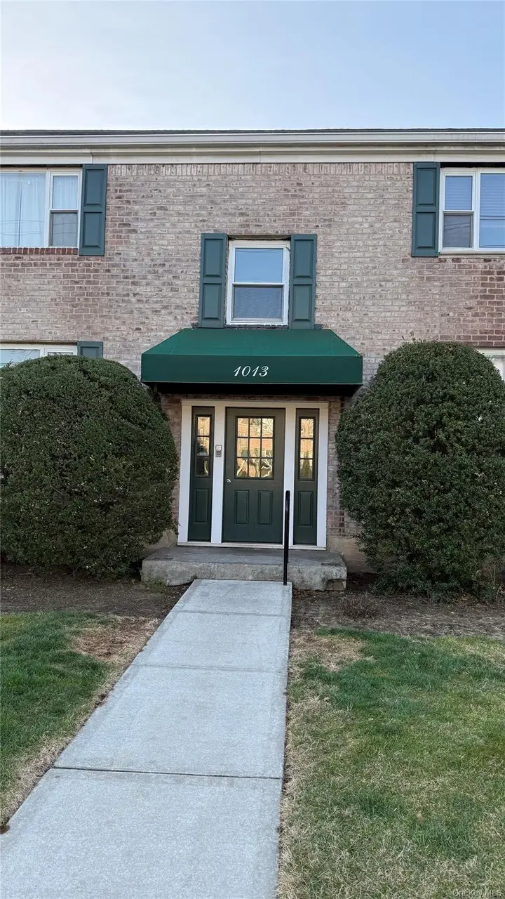 1013 Rottkamp St #1